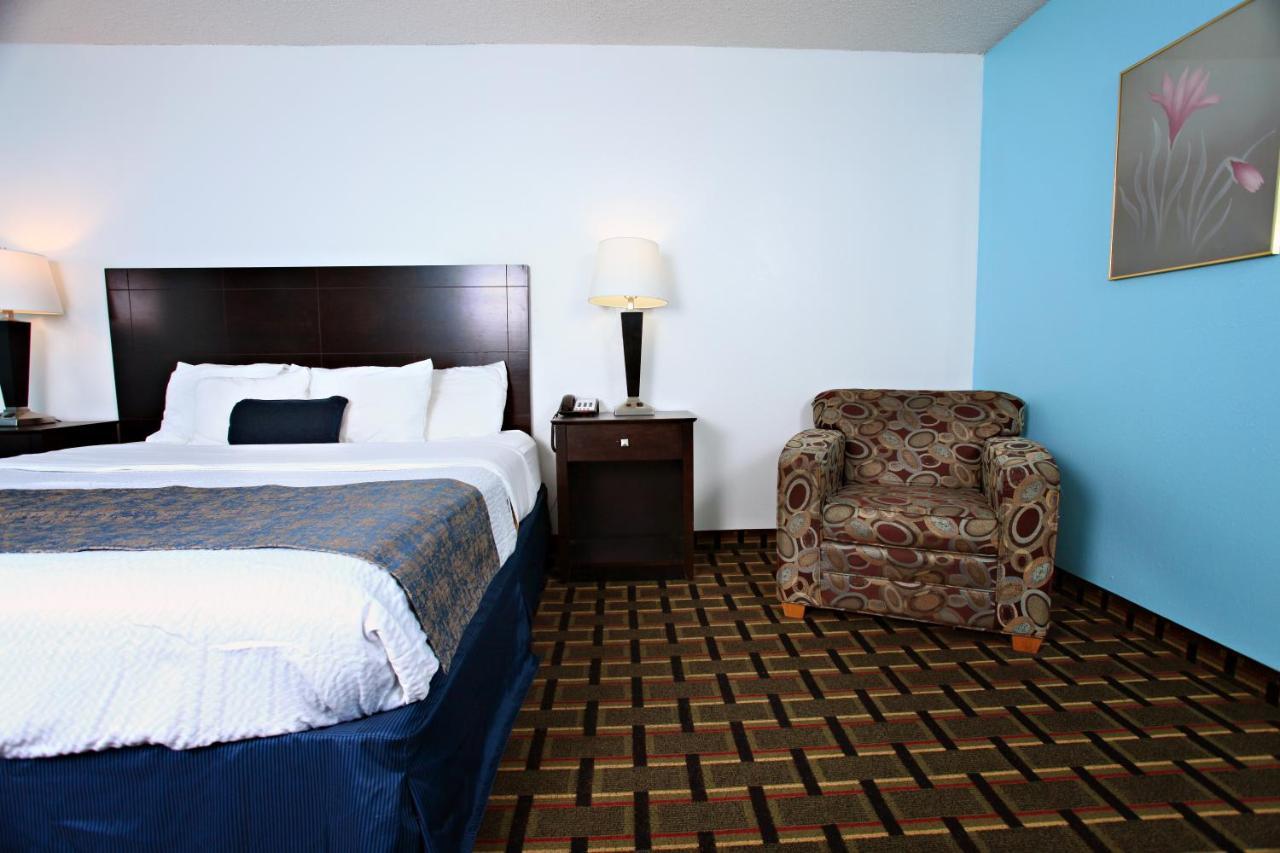 Coratel Inn & Suites By Jasper Newton Exterior photo