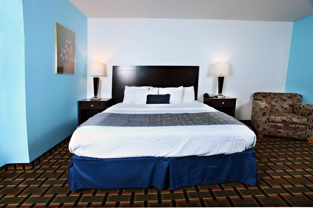 Coratel Inn & Suites By Jasper Newton Exterior photo